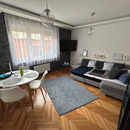 Gabend'I Apartman Έγκερ Εξωτερικό φωτογραφία